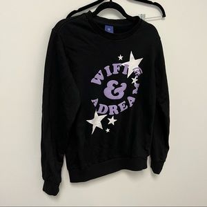 MONAT Wi-Fi and a dream crewneck